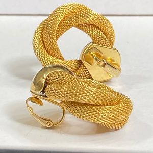 Avon Gold Tone Mesh Clip on Earrings vintage